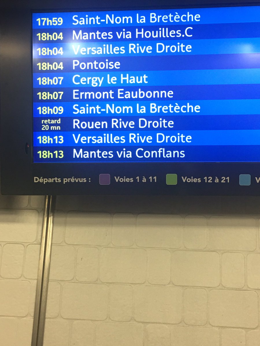 Un train vaut mieux que 2 tu l’auras et bien non...!😂 #PSL #Rouen  #SNCF après le 17:51 annulé encore du retard pour le 18:11 🙏 <a href="/train_nomad/">SNCF NOMAD TRAIN</a>