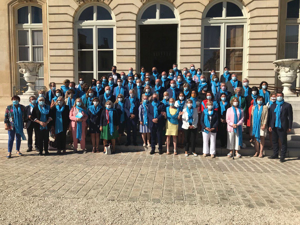 Plus que le symbole de la #circo2702, le lin est le symbole de l’excellence d’une filière durable et innovante que nous devons accompagner en ces temps difficiles. 
Depuis le début de mon mandat, aux côtés des acteurs de cette culture ancestrale résolument tournée vers l’avenir.