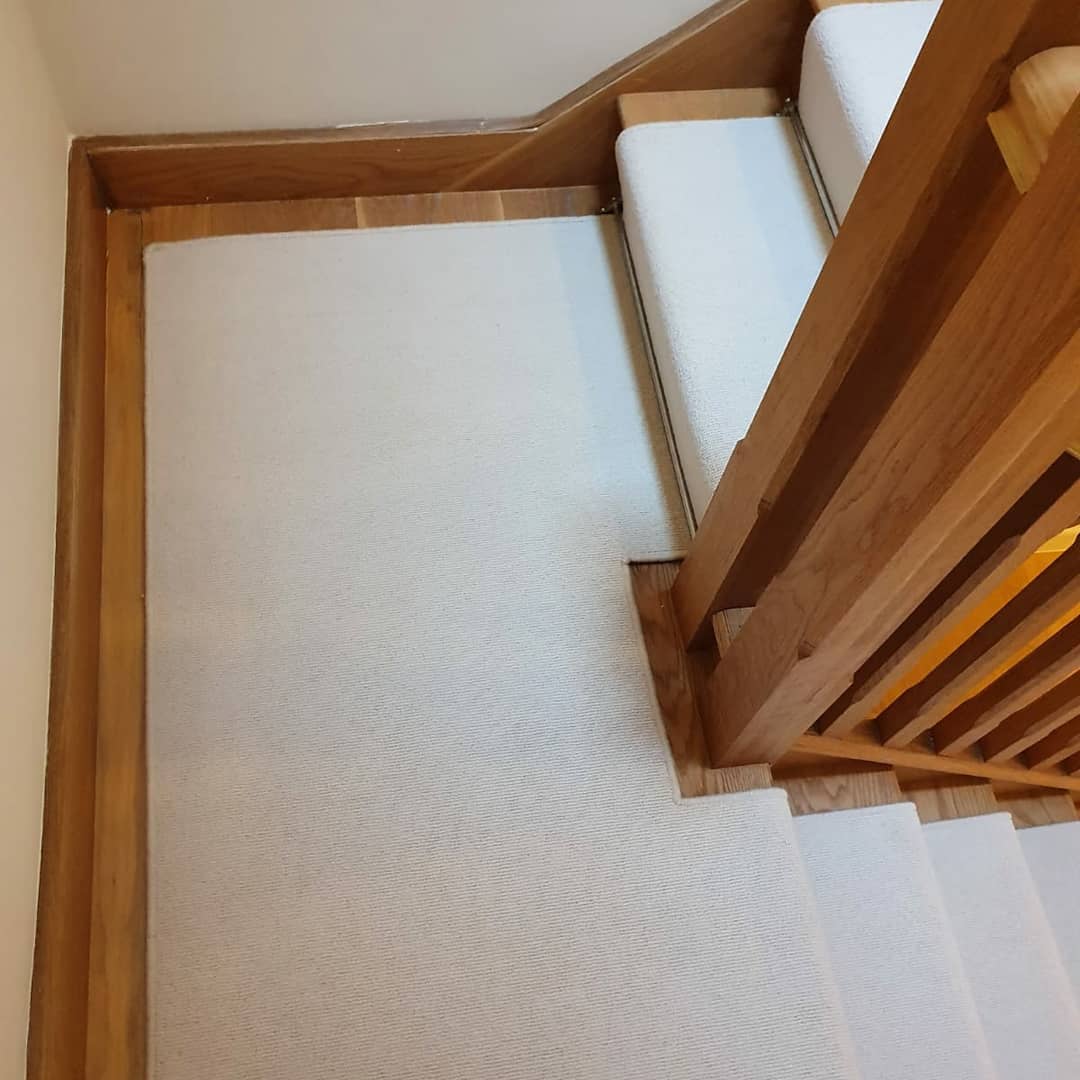 AshburnCarpets's tweet photo. Whipped runner with stair rods fitted on a partly spiral staircase in Knightsbridge, London #carpet #stairs #stair #interiordesign #homedecor #homedesign #homedesign #London #runners https://t.co/IQkWcJVV93
