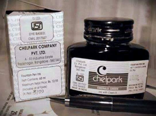  #IAmSoOld Royal Blue / Blue-Black were the most used shades of ink, with Royal Blue being the preferred one!Of course, there were the super costly 'Chinese' nib pens - costing upwards of Rs 20!