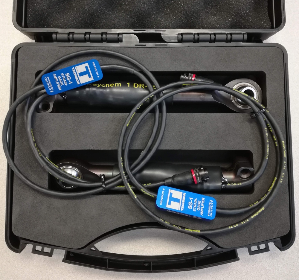 Techmor's tweet photo. Instrumented and calibrated tie rods for measuring steering forces in race cars.  👍 #techmor #sensors https://t.co/uvjHIQZLKg