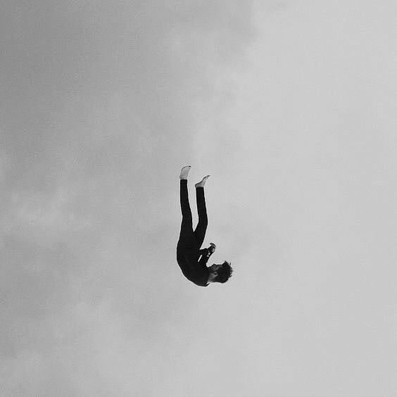 arrcannee's tweet photo. Falling down over and over again https://t.co/nzukNHc6Wf