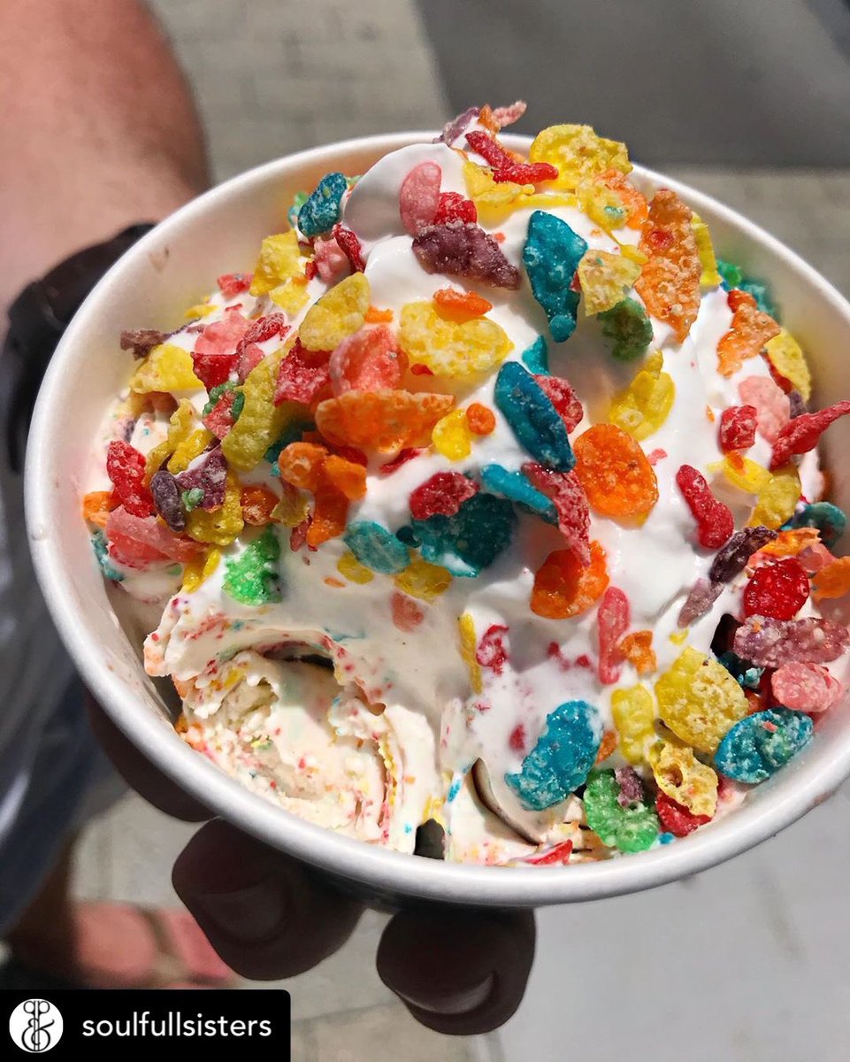 RaleighRolls's tweet photo. We’re 🍓berry🍓excited to visit The Dakota this evening at 1201 Pine Haven Dr. in #RaleighNC! Stop by for #HandRolledIceCream from 5:30-8pm.
Thank you for the 📸, @sfsistersblog! ❤️
#raleighrolls #rollsonwheels https://t.co/QZyZ8wNcHh
