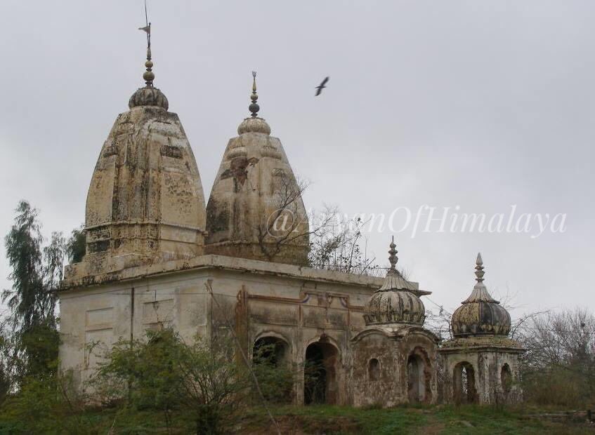 62•Ancient old Ruined Krishna temple in Fateh jang, Attock, Pakistan!Before partition Fateh jang use to be one of most Hindu & Sikhs populated town in Attock distt!