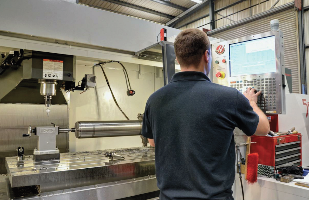 ScumLongmont's tweet photo. Remain competitive! The use of #CNC machine simulation software is an essential tool in any #milling and #machining environment. APM's blog archive revisits: [Reducing Downtime and Production Delays With CNC #MachineSimulation Software] --> https://t.co/sFYNOFym77 https://t.co/QTp2gCGwpQ