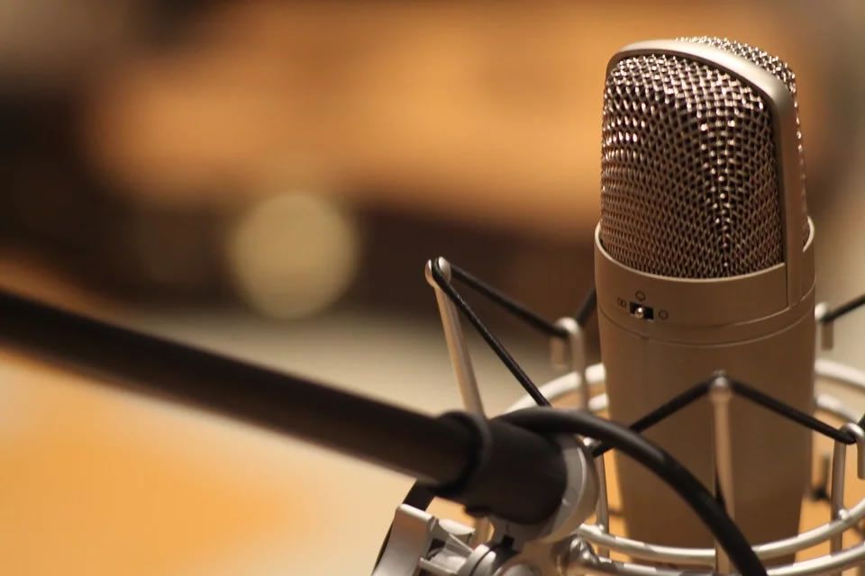 BX3_Capital's tweet photo. Your #tech company can be a #ThoughtLeader. Really. Our #marketing #communications team of @carollinvieira and @the59thStBridge broke it down on this episode of @motionagencyio's #techqualified #podcast. https://t.co/xk9Ip7wqAa #TipTuesday #startups #contentmarketing https://t.co/6OBUgElkaf