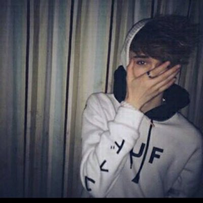 azzozx24's tweet photo. #صورة_جديدة_للملف_الشخصي https://t.co/xvOzEFkkki