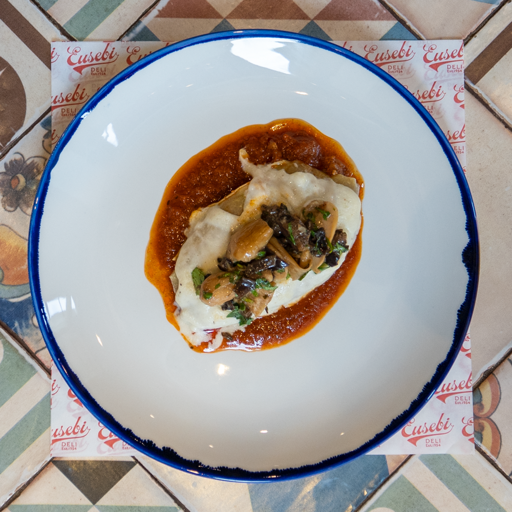 qmscotland's tweet image. @eusebi_deli in Glasgow has partnered with @itisoncom to create a small plates menu featuring Scotch Lamb PGI, which customers can enjoy from the comfort of their own homes! 👍😃👍
More info -&amp;gt; bit.ly/2CU8MwC
#MakeItScotch