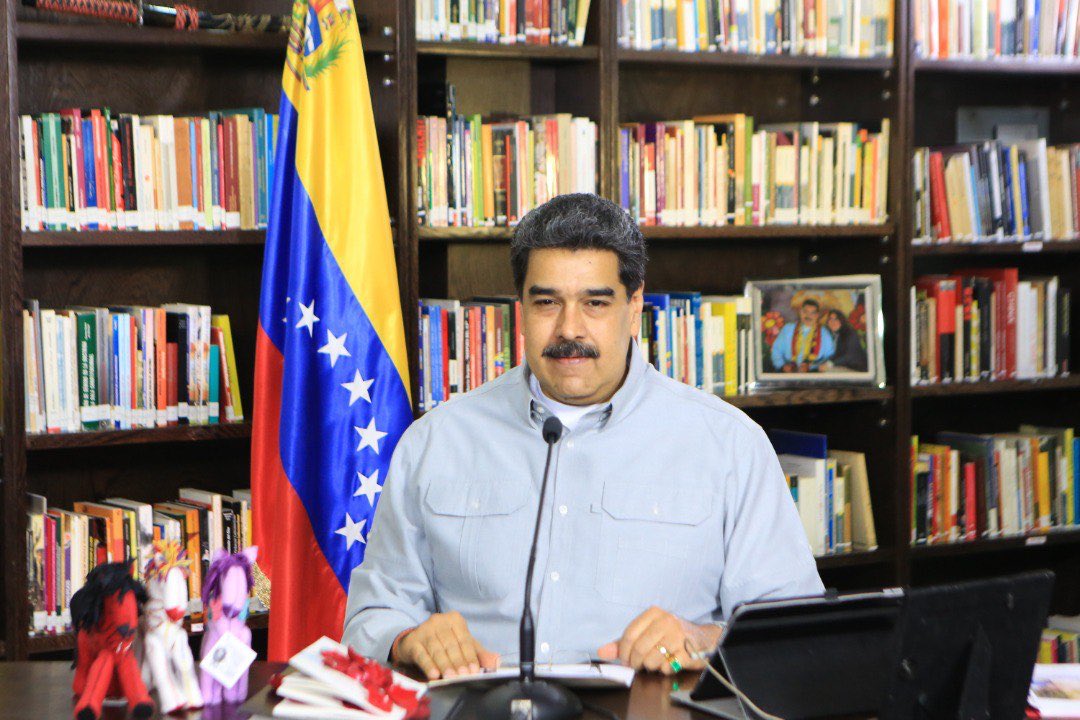 vwinstonv's tweet photo. #21Jul | Digan lo que digan, Venezuela entera está dando una ardua batalla contra el COVID-19 y con hechos se ha demostrado que tenemos una amplia capacidad tecnológica y científica.

Saldremos adelante 🙏😷 ¡Pdte. @NicolasMaduro Venceremos!

 #UniónFuerzaYConciencia https://t.co/qpRHIhMz5x
