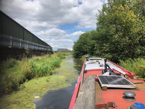 robbrownhx's tweet photo. Had a great week exploring the #BCN Bradley Arm, Wenesbury Old Canal, Titford Pools, Hawne Basin, Park Head Locks and Stourport Basin #silverpropeller #bojangles #narrowboating @CRTWestMidlands https://t.co/NKhCXReBHN