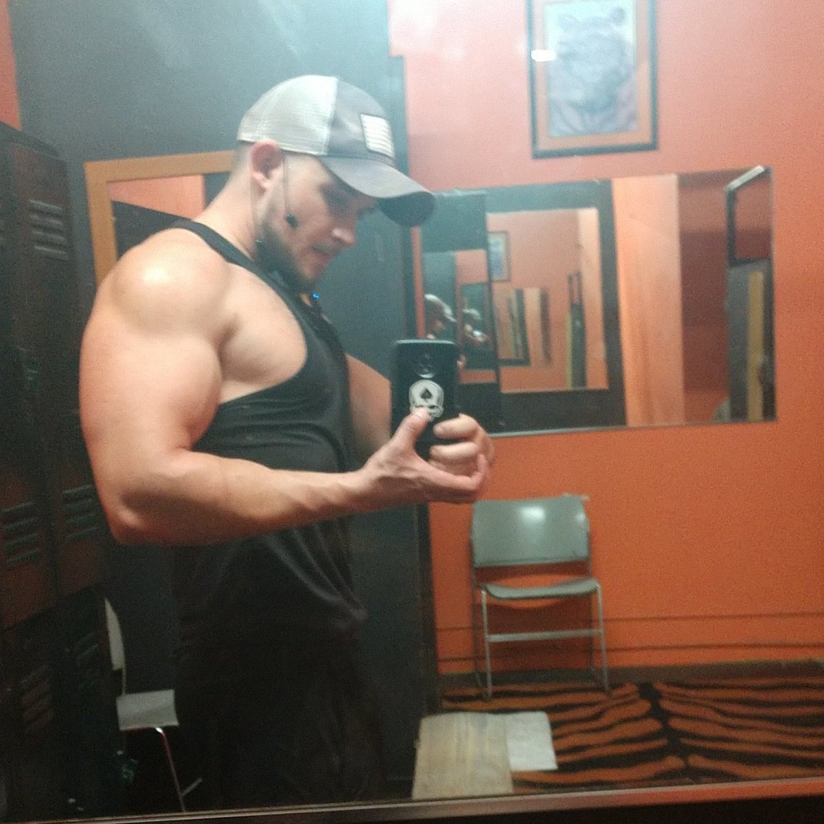 37Cole73's tweet photo. #NewProfilePic https://t.co/mNyb1jd78g