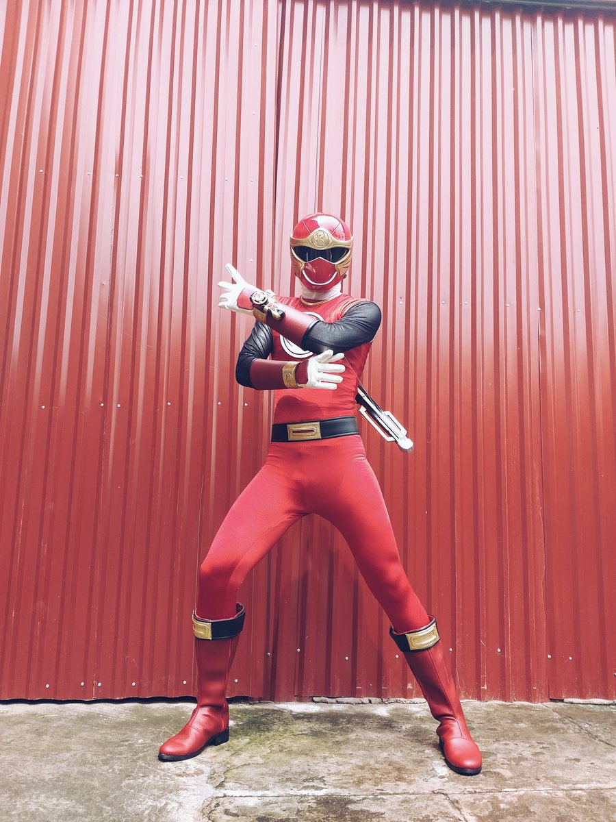 Captain_nomad23's tweet photo. Ninpuu Shinobi Change !
#cosplay #hurricanger #powerrangers #powerrangersninjastorm #ninjastorm #cosplaycostume #powerrangerscosplay #supersentai #supersentaicosplay #redhurricanger #redhurricangercosplay https://t.co/9ogWNecKSC