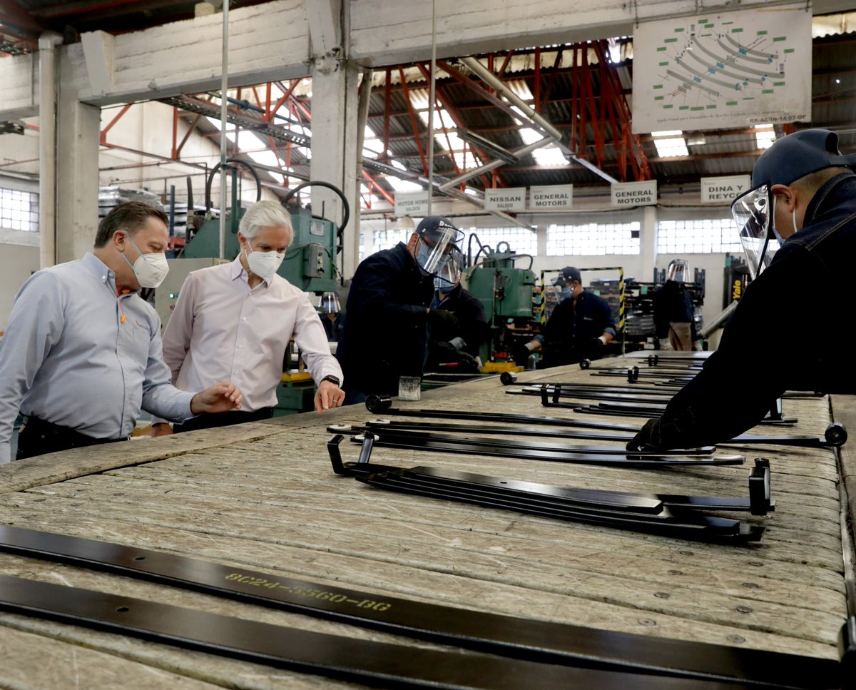 Continuamos con la reapertura gradual y ordenada de nuestra industria manufacturera para apoyar a la economía familiar. Hoy recorrimos las instalaciones de la planta Rassini, líder mundial en fabricación de refacciones automotrices.