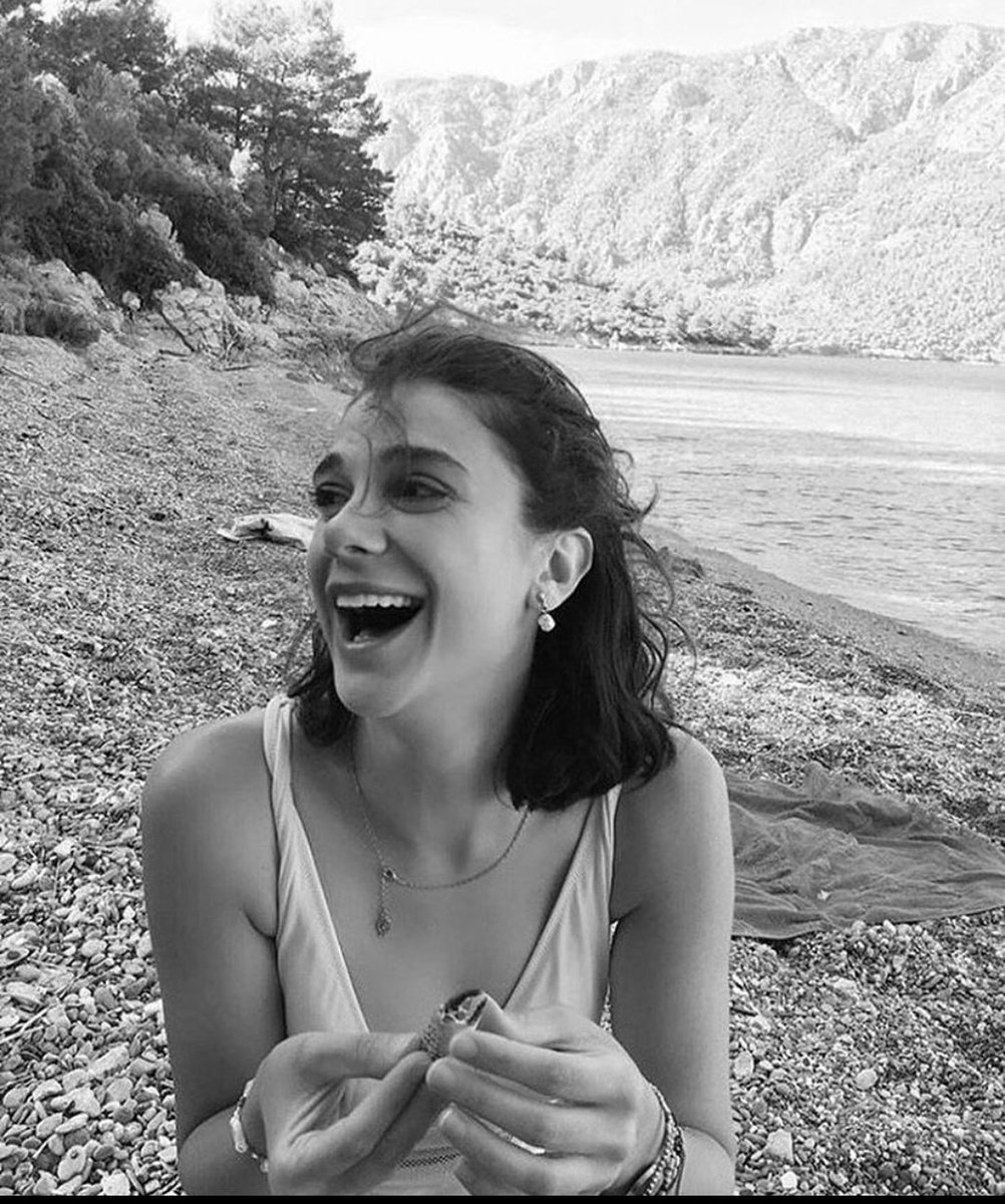 Mert64695564's tweet photo. Artık yeter, ülkece bazı insanları alıştırdınız oturmaya artık sadece  sosyal medya'dan paylaşıyoruz böyle şeyleri lütfen herkes destek olsun ve böyle şerefsizlerin sonunu getirelim...
Biliyorum hepimiz bıktık 
TürkiyeninAdaletiOlalım.

#pinargultekin
#BizAdaletliyiz
#BizAdaletiz https://t.co/e9RpXAuTLO