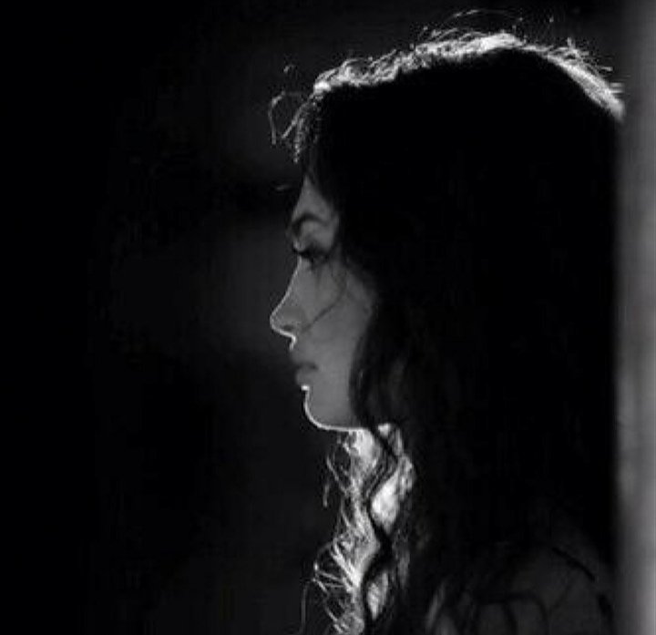 v_1867's tweet photo. _أرقى البشر هو من يصبر بلا شكوى ويسامح بلا عتاب ويهجر بلا أذى 🖤 https://t.co/lJwQASWo88