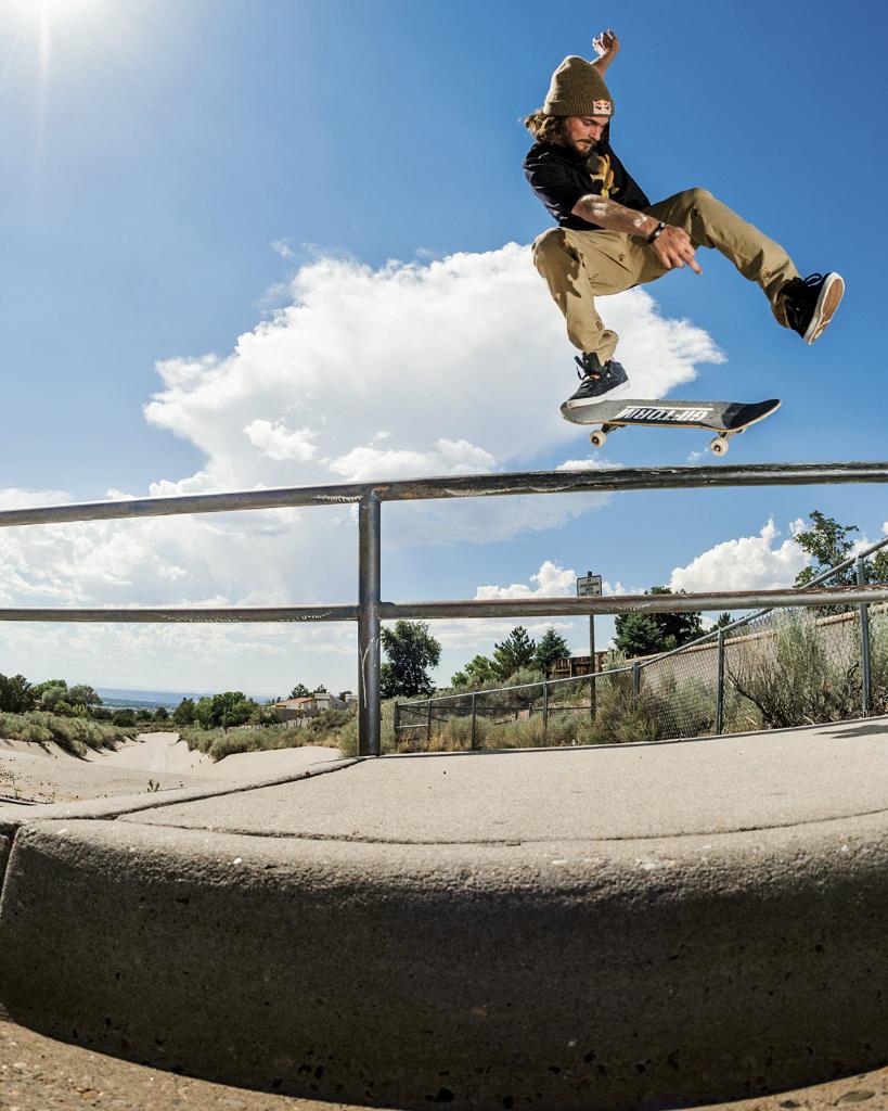 Red Bull Skateboarding tweet media