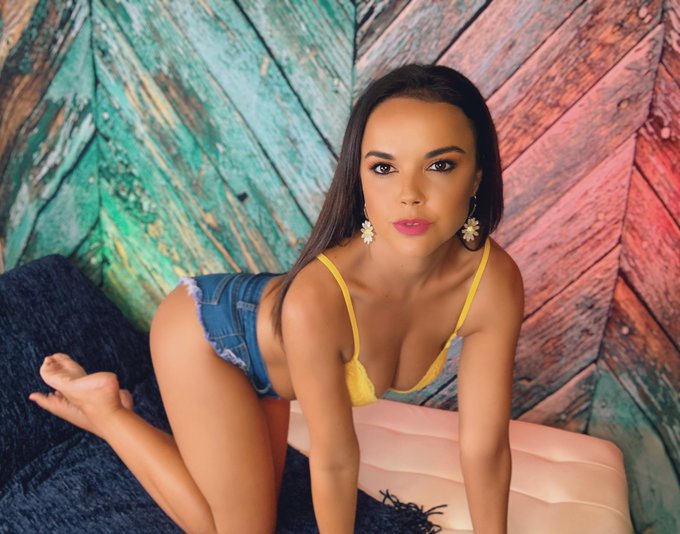 How&rsquo;s your day starting off baby? https://t.co/KJwf9xFbTN<a href="/tag/smile"class="tags"><span>#smile</span></a><a href="/tag/foodie"class="tags"><span>#foodie</span></a><a href="/tag/linkinbio"class="tags"><span>#linkinbio</span></a><a href="/tag/wednesday"class="tags"><span>#wednesday</span></a><a href="/tag/funnies"class="tags"><span>#funnies</span></a>