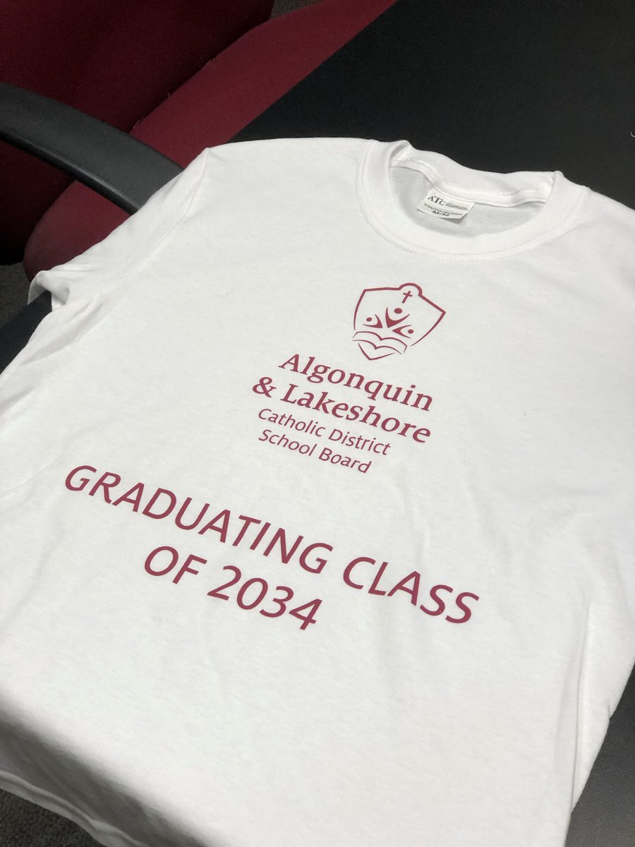 alcdsb's tweet image. New kinder shirts have arrived! We can&apos;t wait to welcome Year 1 Kindergarten students to ALCDSB this Fall! #GraduatingClassOf2034 
Kindergarten registration is still open: alcdsb.on.ca/Schools/Pages/…
