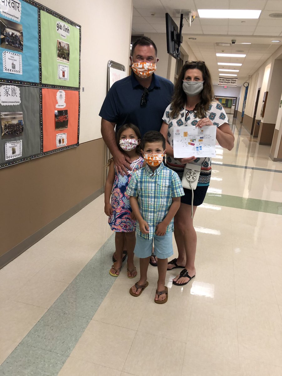 PrincipalDietz's tweet photo. So excited to see some of our new kindergarten students and families today! Families enjoyed the self-guided tour complete with video introductions from our staff as they visited! #wwsALLin https://t.co/zSFYkXwGoq