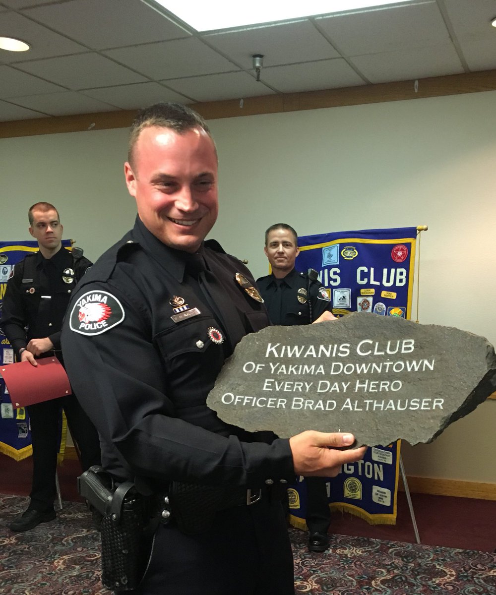 YakPoliceDept tweet picture