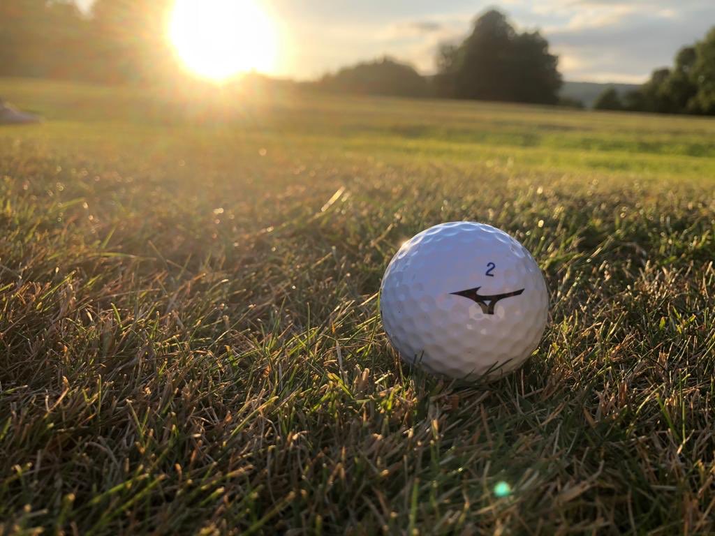 MizunoGolfEU's tweet photo. Favourite time of day for a one ball is.......... https://t.co/vy6SUaPsNm