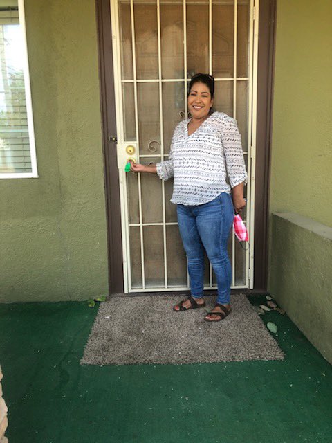 savagegeoo's tweet photo. My mom did that 💪🏾 She waited years to buy a house and she did it! https://t.co/LGruIDXTE0