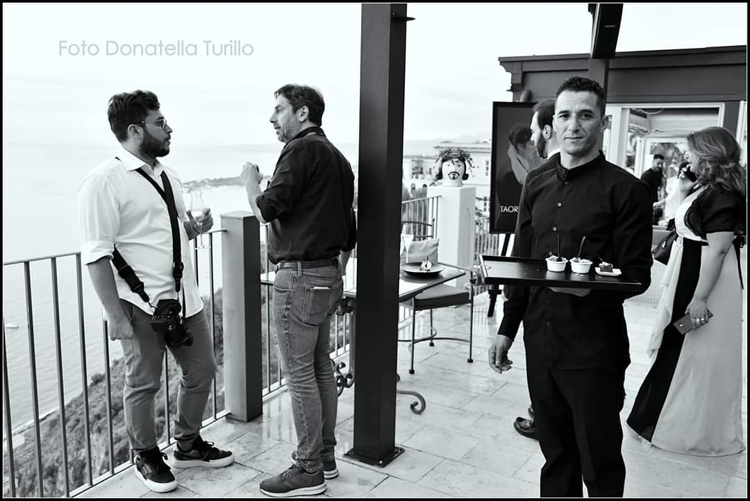 DonatellaTurill's tweet photo. Attimi, emozioni e momenti non istituzionali della 66° edizione del #taorminafilmfest #hotel #metropole #videobank #reggi&spizzichinocomunication Raffaella SpizzichinoMaya Reggi #nikolajcosterwaldau #willemdefoe #fotocredit #donatellaturillo https://t.co/1VJDatHFKk