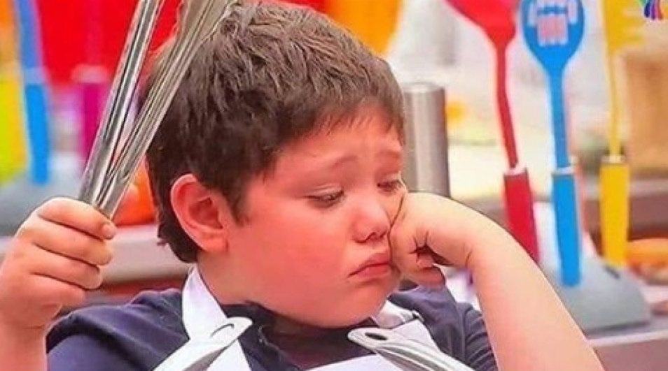 adiferentinha's tweet photo. quando a pessoa q eu gosto demora pra responder e ta online https://t.co/6XLkzCV0hP