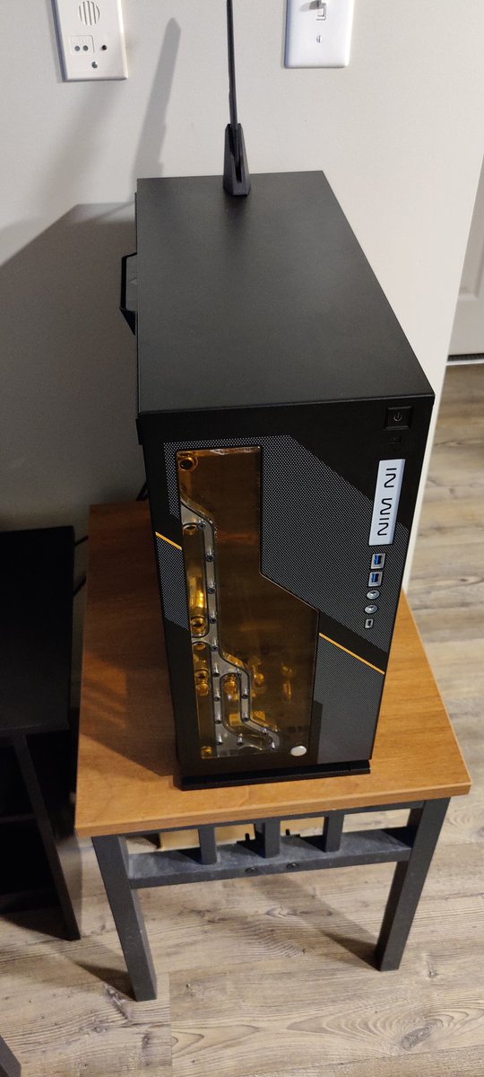 CGameDev's tweet image. X570 I AORUS PRO WIFI
AMD RYZEN 5 3600
32 GB RAM @ 3600
512GB NVME -OS
512GB M.2 - STEAM GAMES
2TB HDD - WINDOWS GAMES
TITAN X - 12GB GDDR 5
#PIMPMYPC