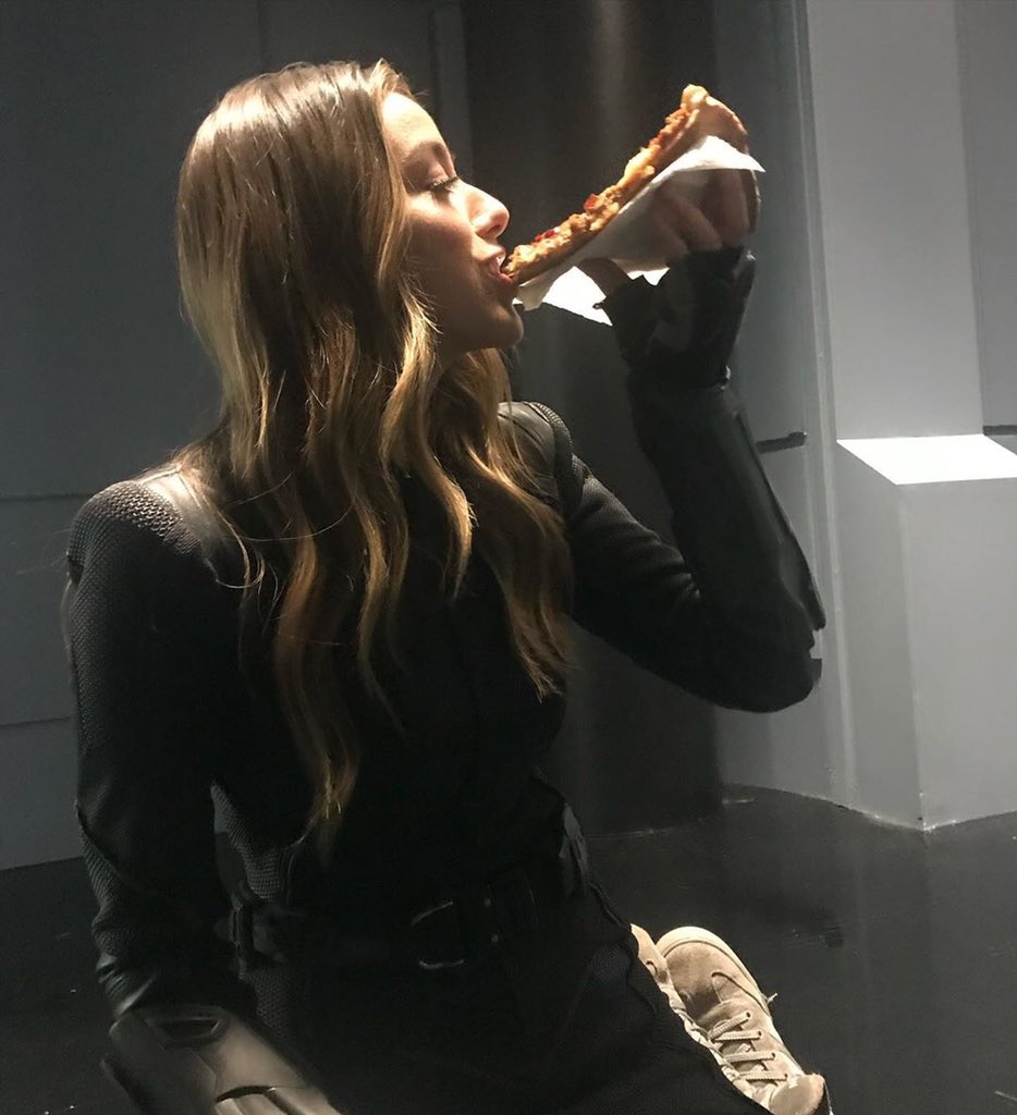 Class. Elegance. 

Pizza night.