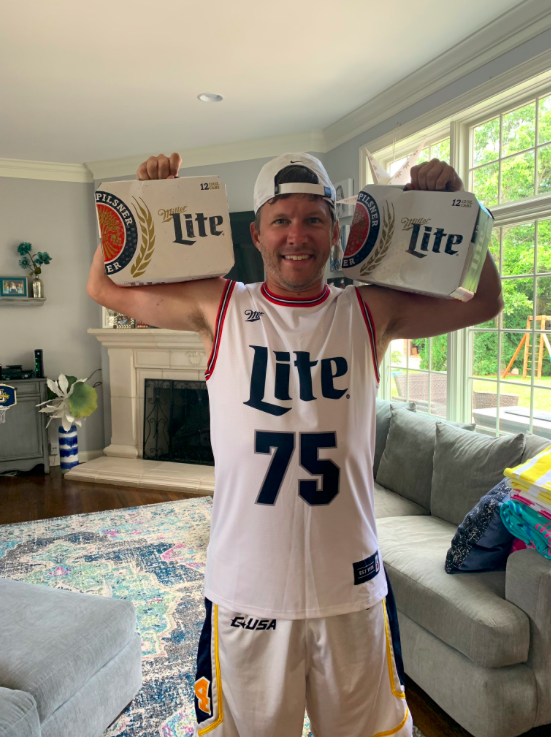 thetournament's tweet photo. Honestly @DienerTravis &amp; @MillerLite might be the best love story of 2020 💛🍺 https://t.co/pHY4cpU3vo