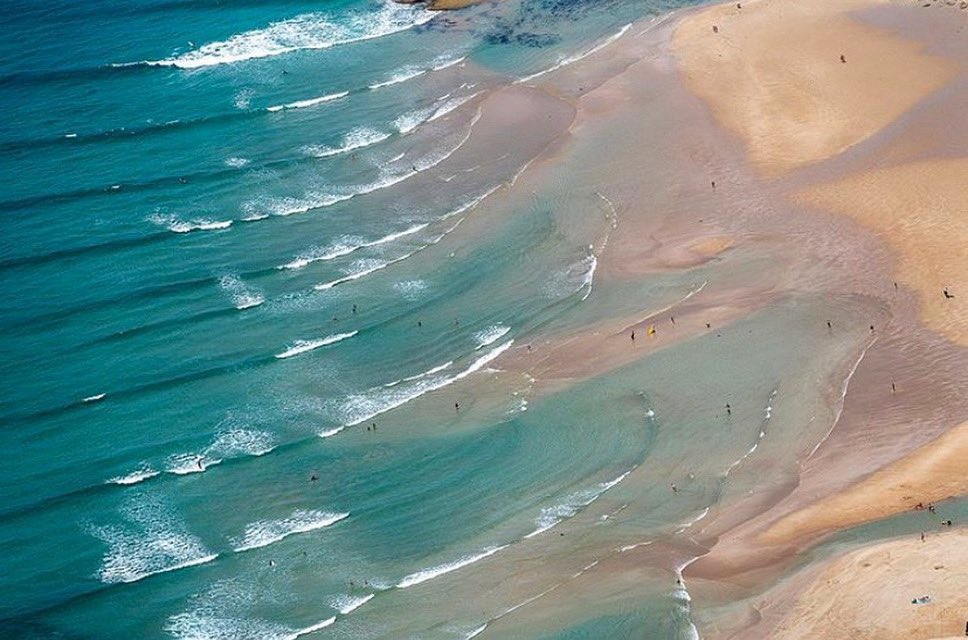 #Anglesea from above with lines for days! Visit surfingmaps.com.au for more VIC surf beaches! 📷 @placesweswim #greatoceanroad #surfing #victoria