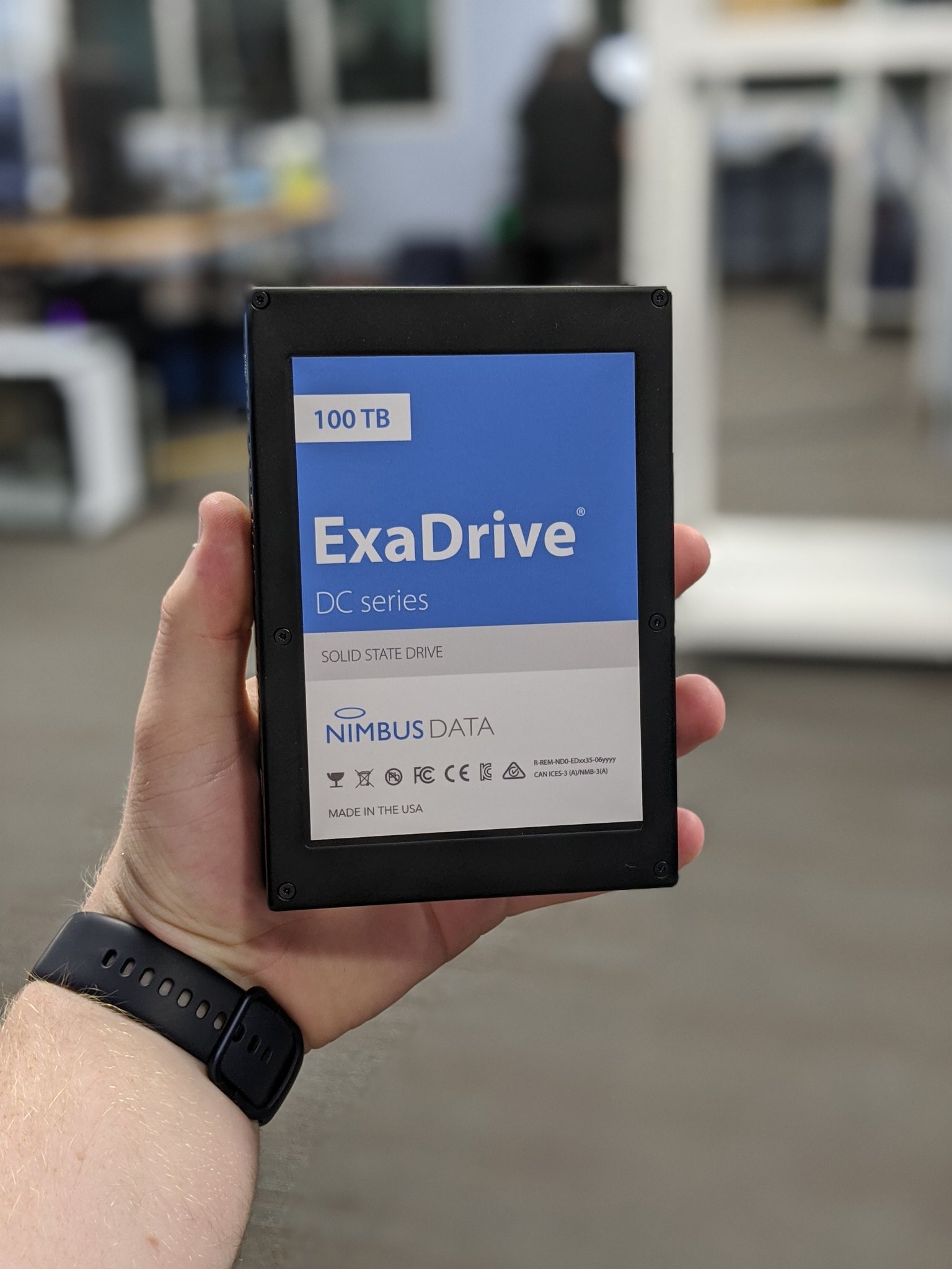 Linus Tech Tips Finally An Ssd That Can Fit Modern Warfare T Co 0yntvhfwvr Twitter