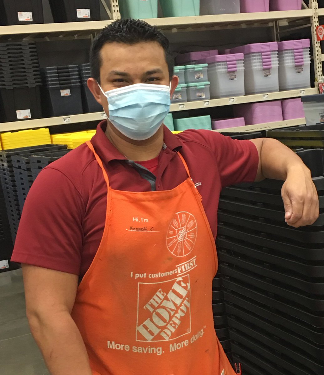 #EverettProud of D23 Department Supervisor Kenneth for bringIng his A-Game to the front laydown. It’s going to be bananas talking install with the “Do it for me” and “Do it yourself” customers! <a href="/HdJaaron/">Jaaron Lauterbach HD</a> <a href="/SarahLowell_HD/">Sarah Lowell</a> @THDTrenton @CraigCorlissHD @TracieD317