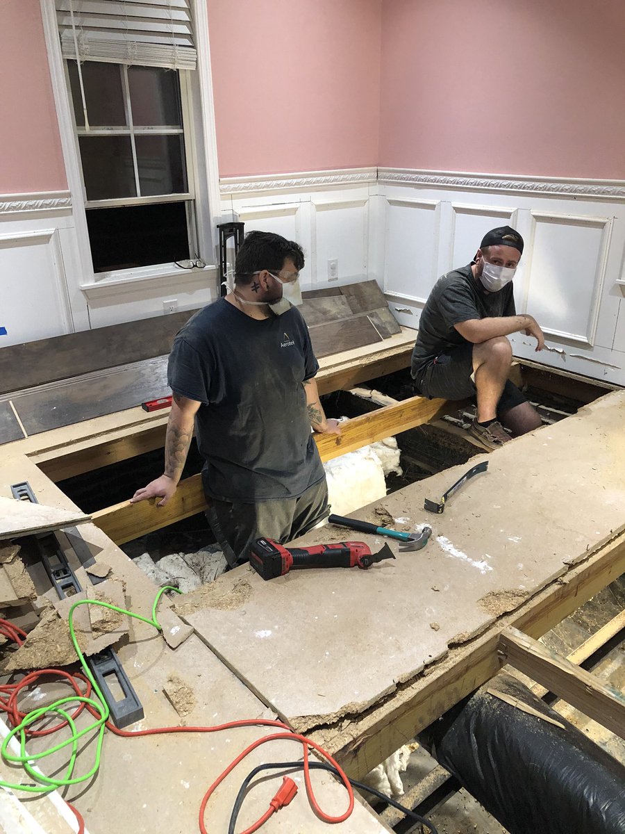 CFox_Designs's tweet photo. Huge shoutout to my amazing husband @Ris3nG and our wonderful buddy @SkyLionGaming  for working as hard as possible to get the house ready for Evie while I’m laid in bed useless. lol beyond grateful for these guys! https://t.co/iXqDRv5OXj