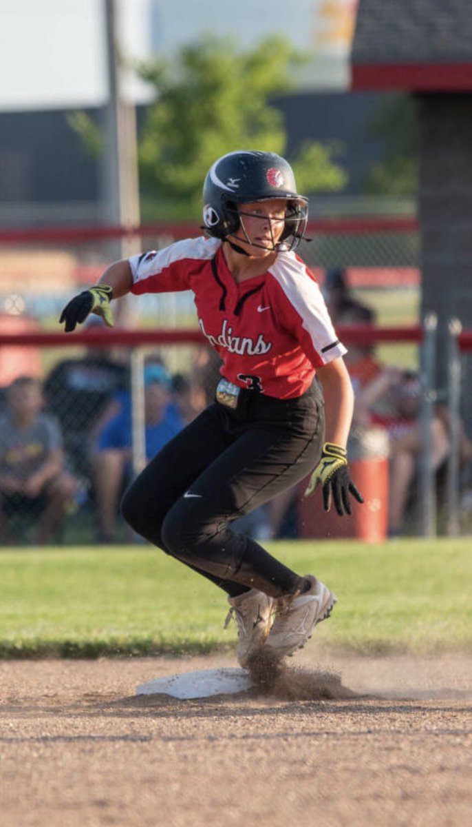 Congratulations to <a href="/KarliOlsen_2/">Karli Olsen</a>  <a href="/CarneyElli/">elli</a> and @carlie_jo2 on being named 𝟏𝙨𝙩 𝙏𝙀𝘼𝙈 all Lakes Conference 2020! Photo cred <a href="/mattheinrix/">Matt Heinrichs</a> <a href="/DickinsonCoNews/">The Dickinson County News</a>