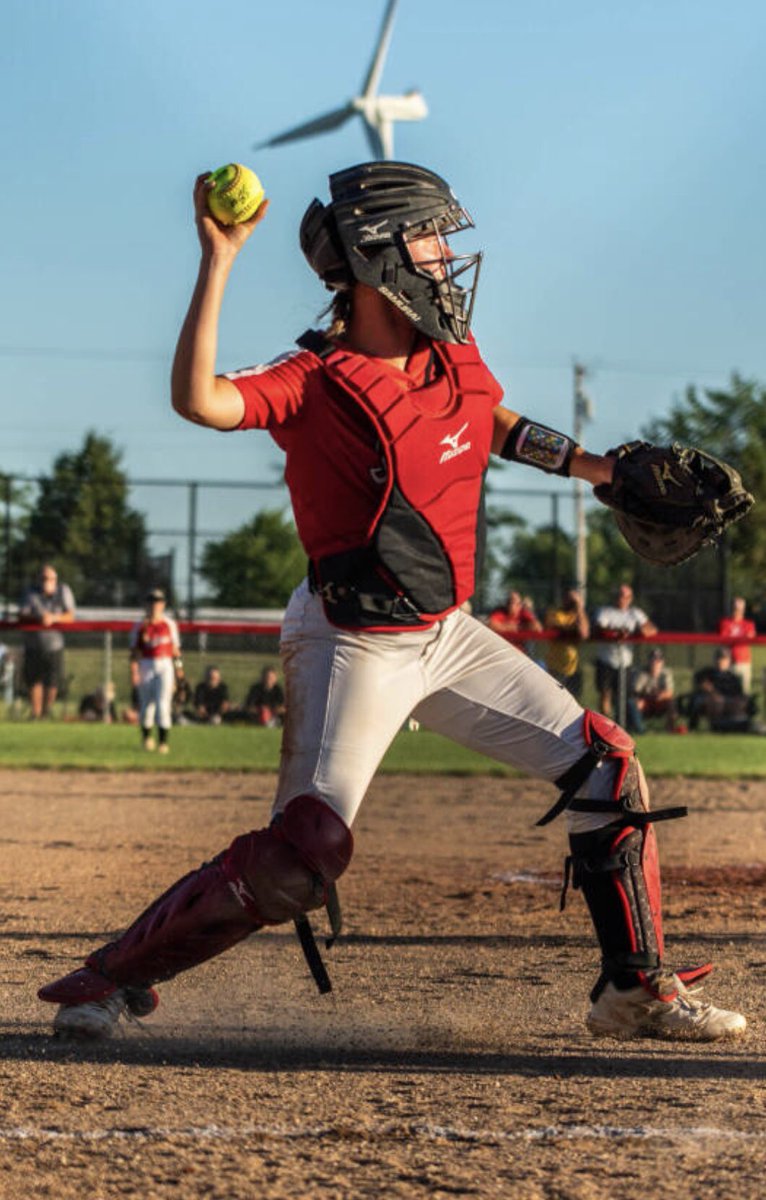 SpiritLakeSB's tweet photo. Congratulations to @KarliOlsen_2  @CarneyElli and @carlie_jo2 on being named 𝟏𝙨𝙩 𝙏𝙀𝘼𝙈 all Lakes Conference 2020! Photo cred @mattheinrix @DickinsonCoNews https://t.co/bsnxRcKJ3W
