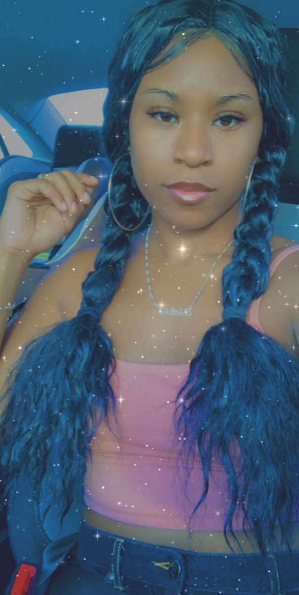 ayeeemarie_'s tweet photo. the same but different 💜 https://t.co/0eKWmxkCE2