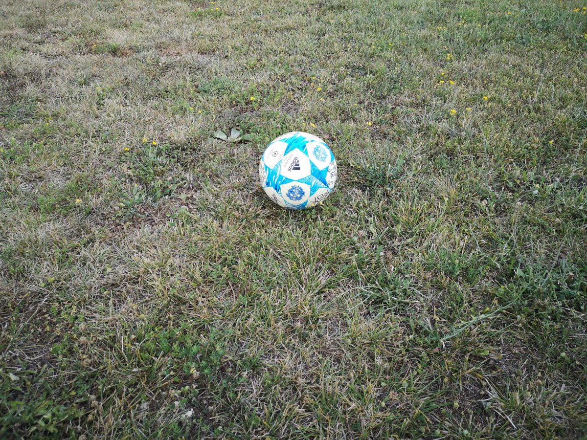 Day 2/7 défi #mylifeinpictures lancé par @PainaultLaurent , et aujourd’hui je lance le challenge à <a href="/CROSDorian/">CROS Dorian 📱💡</a> ⚽⚽