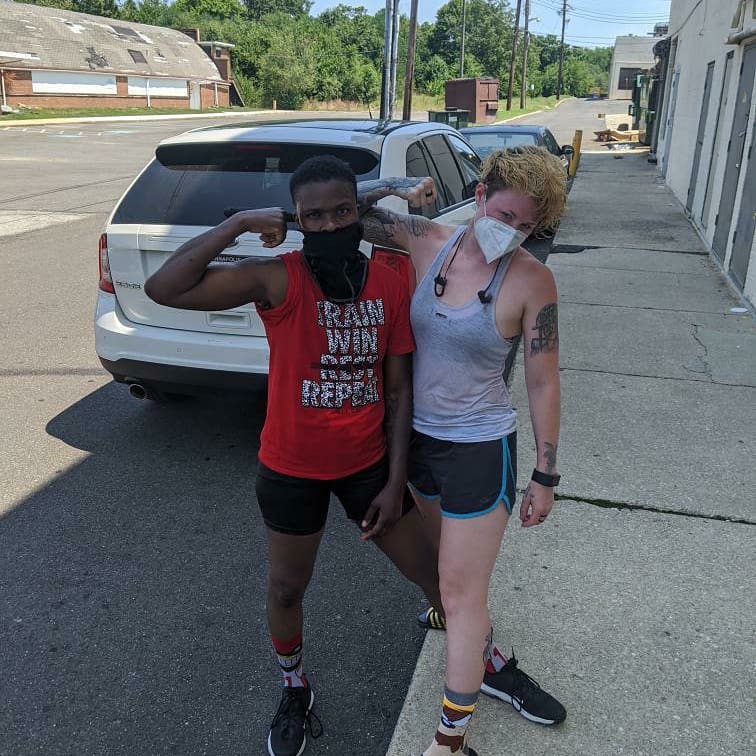 tiarabrownbox's tweet photo. We'll never stop chasing our dreams! Ever ya heard....Pray, eat, train repeat ✊🏿💪🏿⚡✌🏿🏆 #boxingchick #girlfight https://t.co/12PujxcbGh