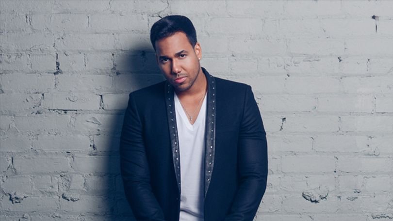 Happy birthday, Romeo Santos!  (   :  