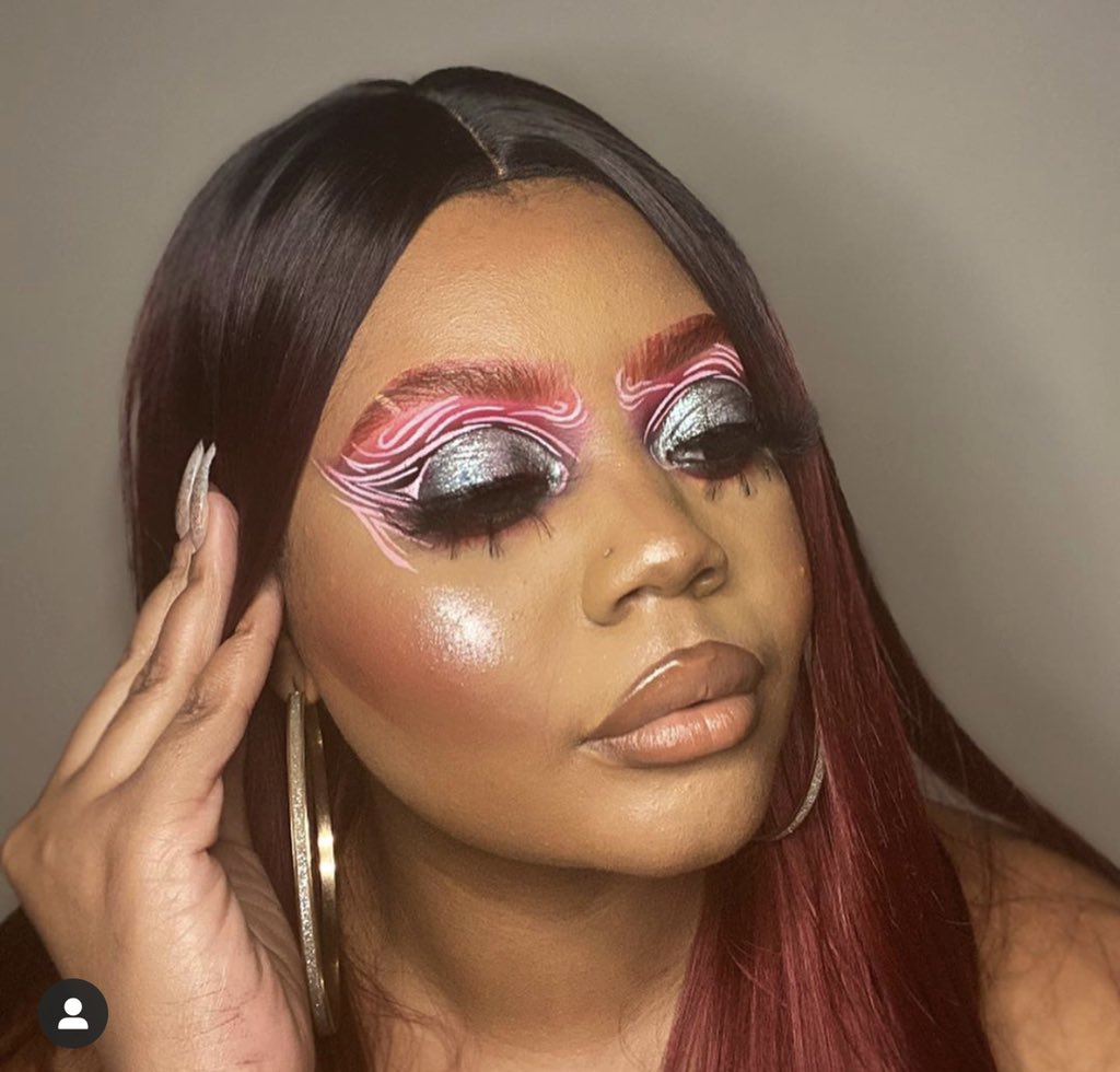 Shanel cosmetics 🇩🇲 tweet media