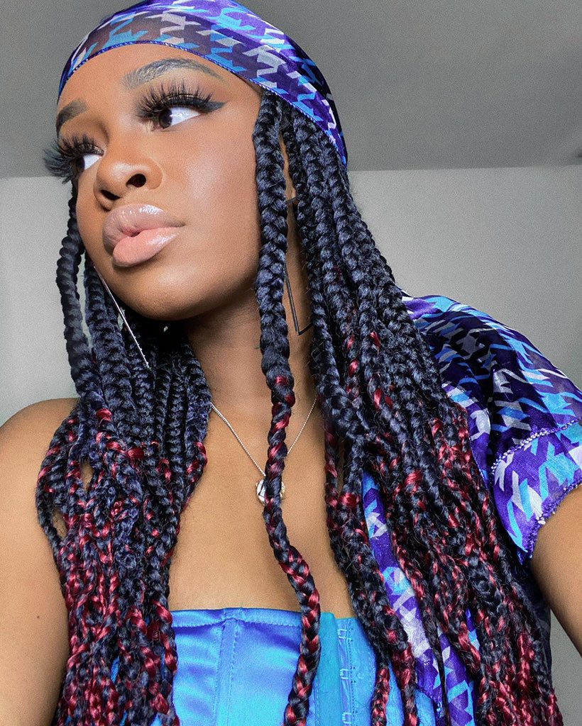 MsChrissyDaily's tweet photo. FAVORITE COLOR: 💙🥶🧢🦋💦
.
.
Lashes: @pastel_lashes “MINTEE”
.
.
.
#blue #boxbraids #beautyblogger #howtostyle #makeupideas #everydaymakeup #styleinspiration #blackbeauty #blackwomen #blackqueens #blackyoutuber #blackinfluencer #microinfluencer #chrissydaily #dailyinspiration https://t.co/DOiR0ZdfIW
