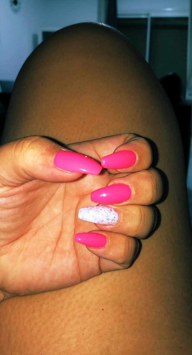 MizzBiatch3's tweet photo. 🎀SEXY CLAWS & TOES - SEND £40 #footlovers #nailsubs #finpigs #findom OFF OUT WITH THE FAM - U $END WHILST I SPEND - FEW DRINKS & DINNER😈@RobertGiguere59 @HotPromotes @ElitePromoFeet @HotPromotes @find0m @WeLove2Promote @rt_feet @rtdoggyslave @footboyuk @slavekane @RTFindomPromo https://t.co/UnP9aBgjxL