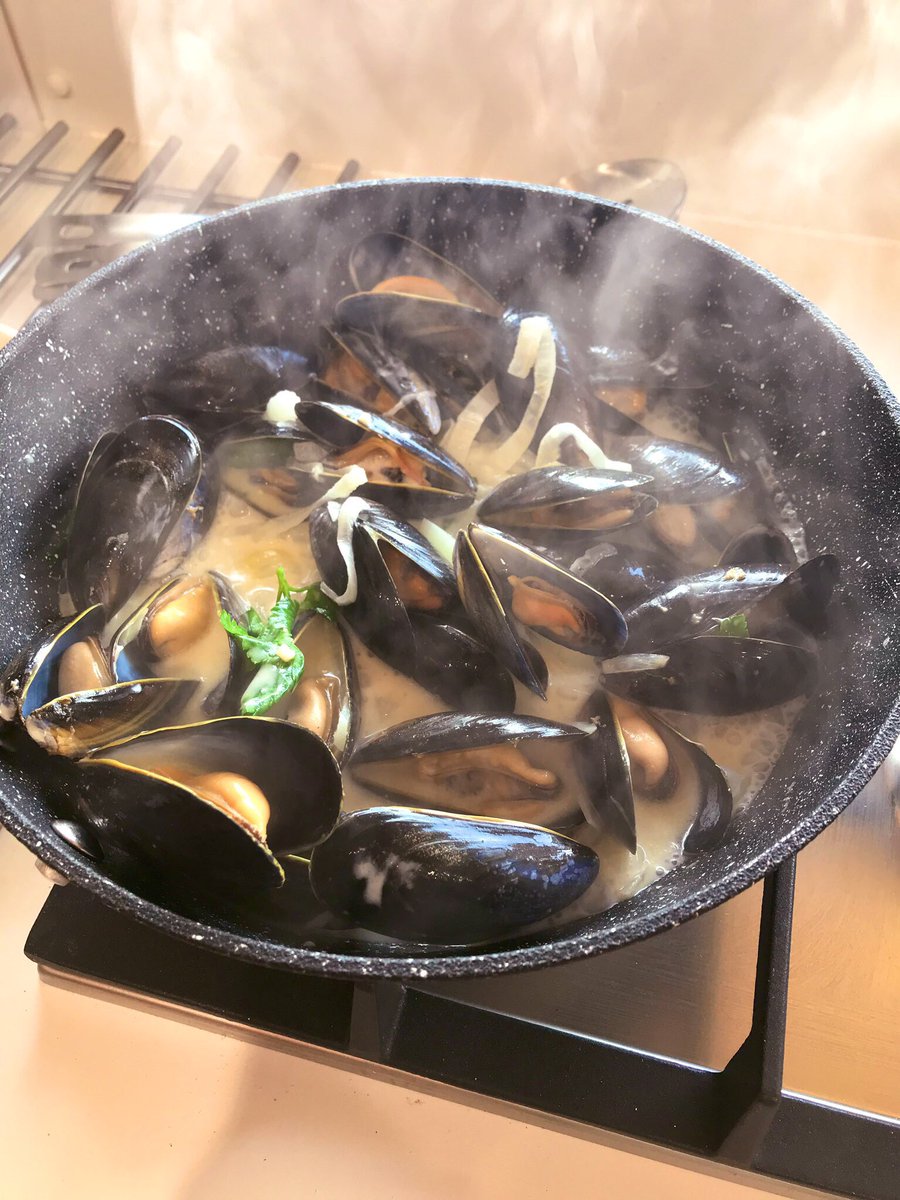 Go Dutch tweet media