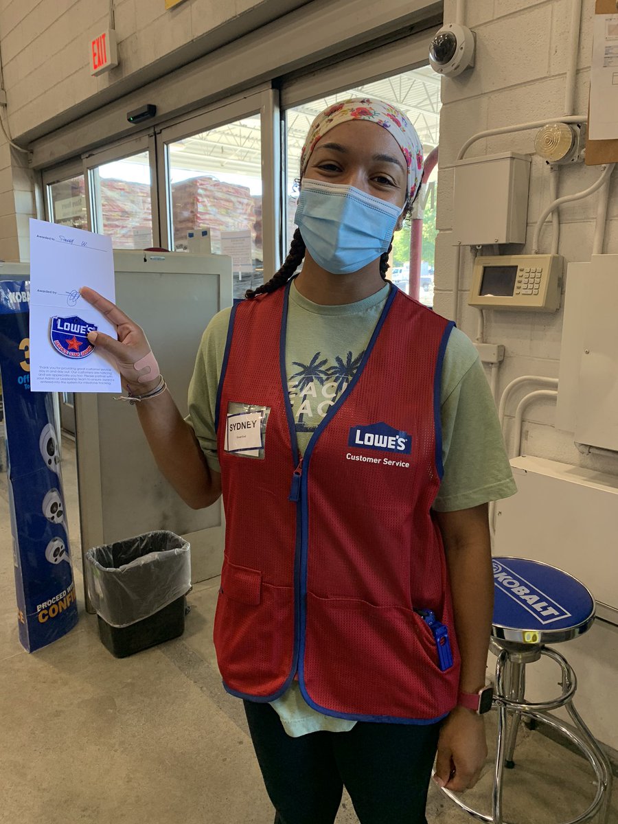 Kourtney, Matt, David and Sydney all recognized for giving great service!  <a href="/Lowesofjohnson1/">Lowesofjohnsoncity737</a> <a href="/1280Market/">Market 1280</a>