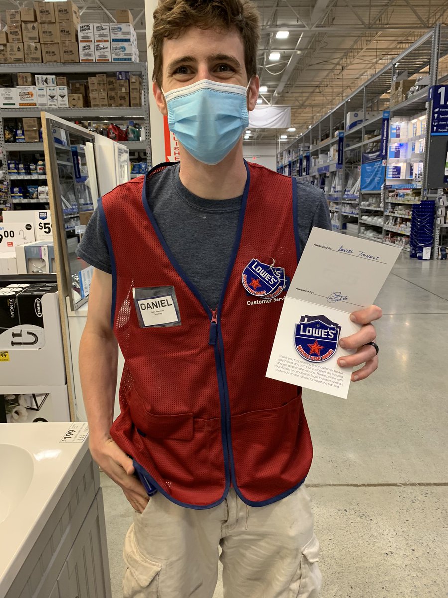 Alexis, Elizabeth, Shelly and Daniel all being recognized for providing great service. <a href="/1280Market/">Market 1280</a> <a href="/Lowesofjohnson1/">Lowesofjohnsoncity737</a>