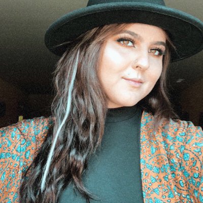 lexi_ranney's tweet photo. #NewProfilePic https://t.co/KWKETRcWeY