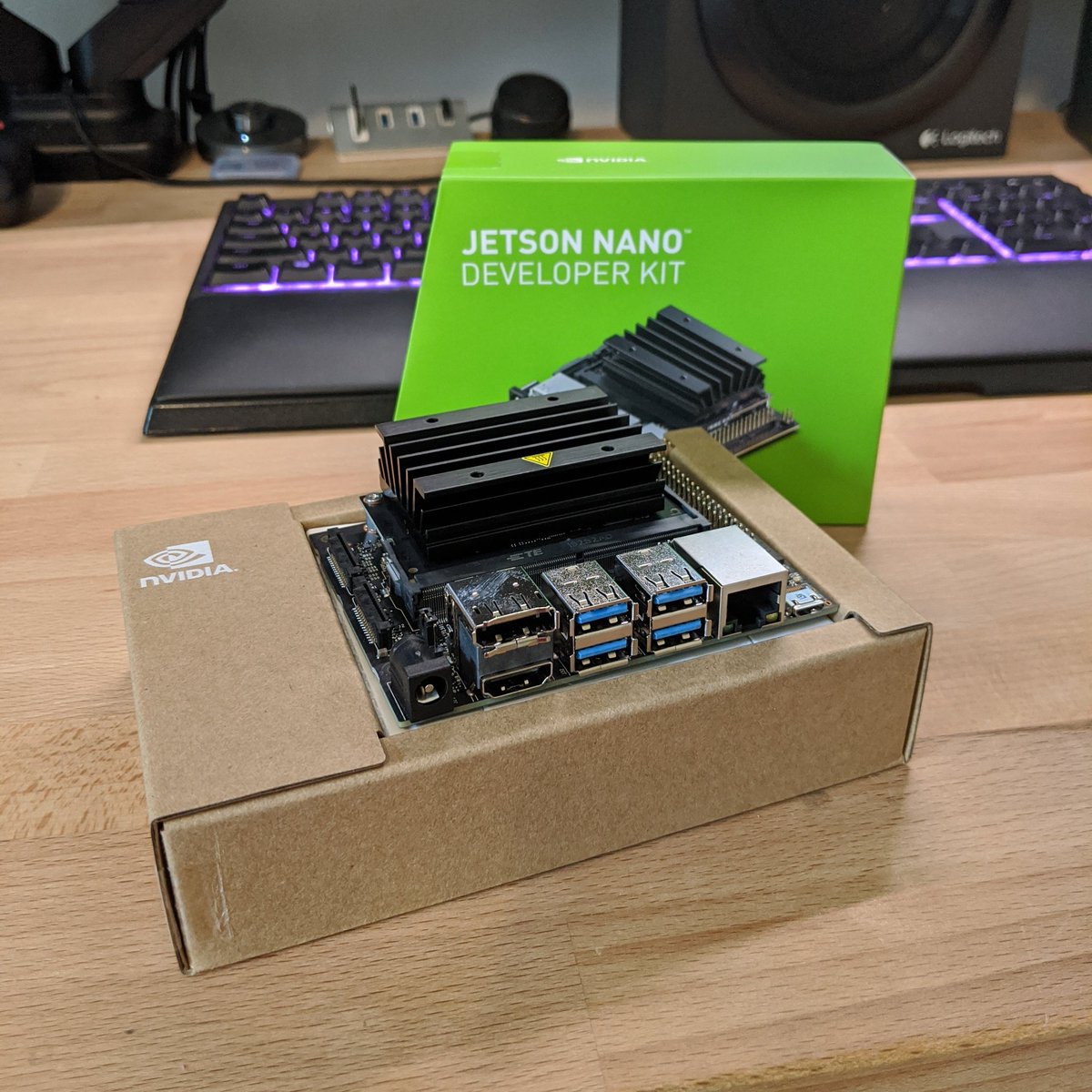New toy, courtesy of <a href="/NVIDIAEmbedded/">NVIDIA Embedded</a> 👀

I've already got a few concepts I wanna test on this. Can't wait to get started!