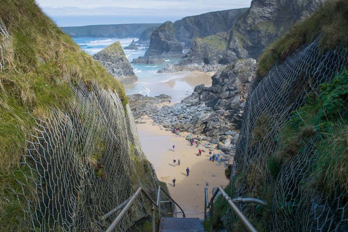 WanderlustChloe's tweet photo. When people ask me where to go on holiday in England, I almost always say CORNWALL! Here's why >>> https://t.co/DiZjhzywcq @ILoveCornwallUK @visitengland #MyMicrogap https://t.co/AJQN61Kmhq